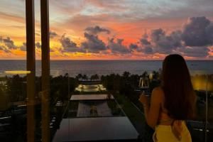 神仙眷侣😍侯永永社媒罕见晒出女友照片，两人已低调相恋多时